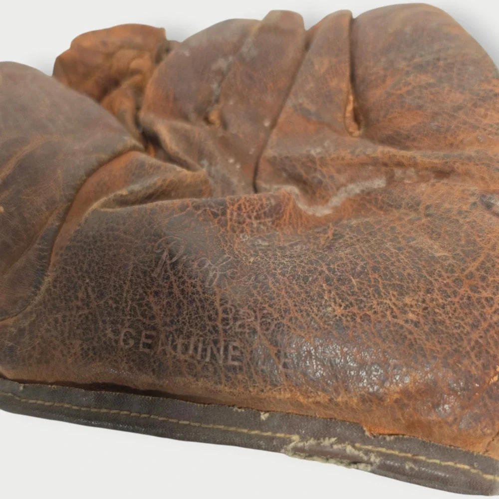 Vintage Antique Leather Baseball Catcher's Mitt Glove – Buckle Back 826